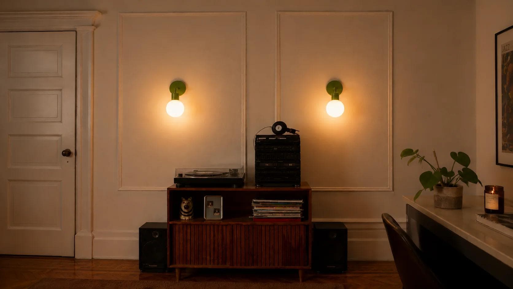 PopLight rechargeable wall-mounted reading light